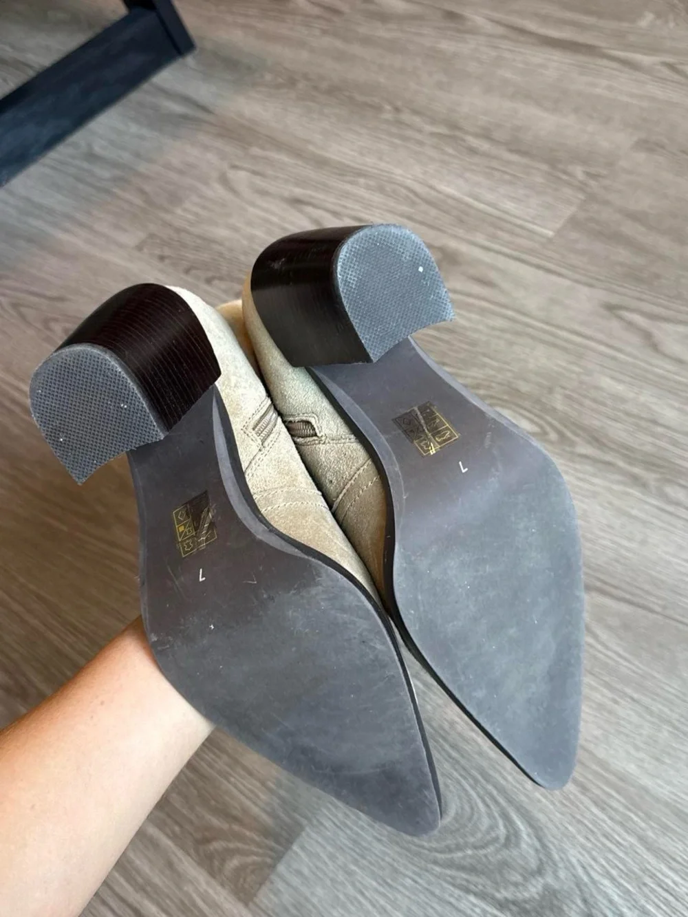 Jeffrey Campbell size suede